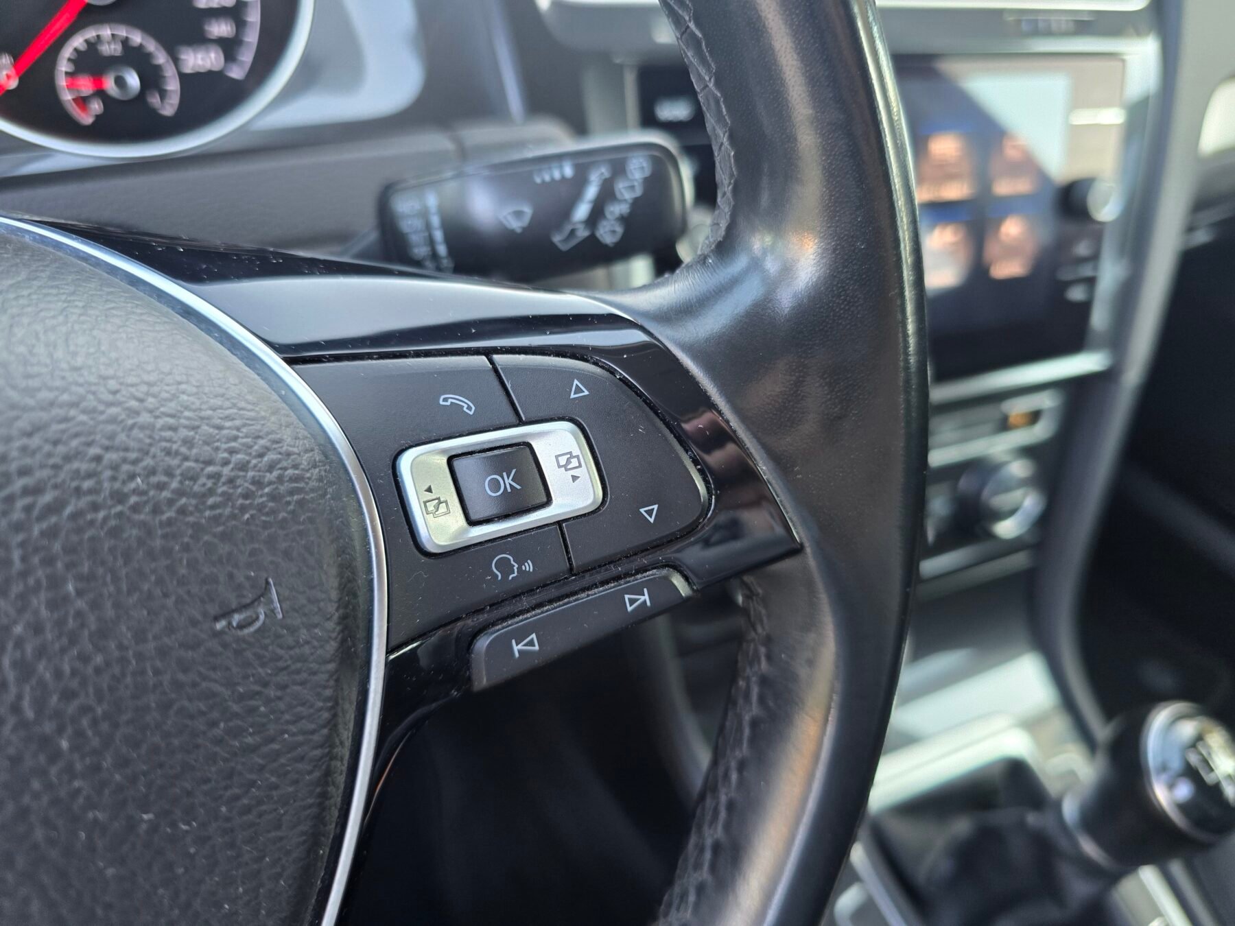 VOLKSWAGEN Golf 1.6 TDI ADVANCE 116CV