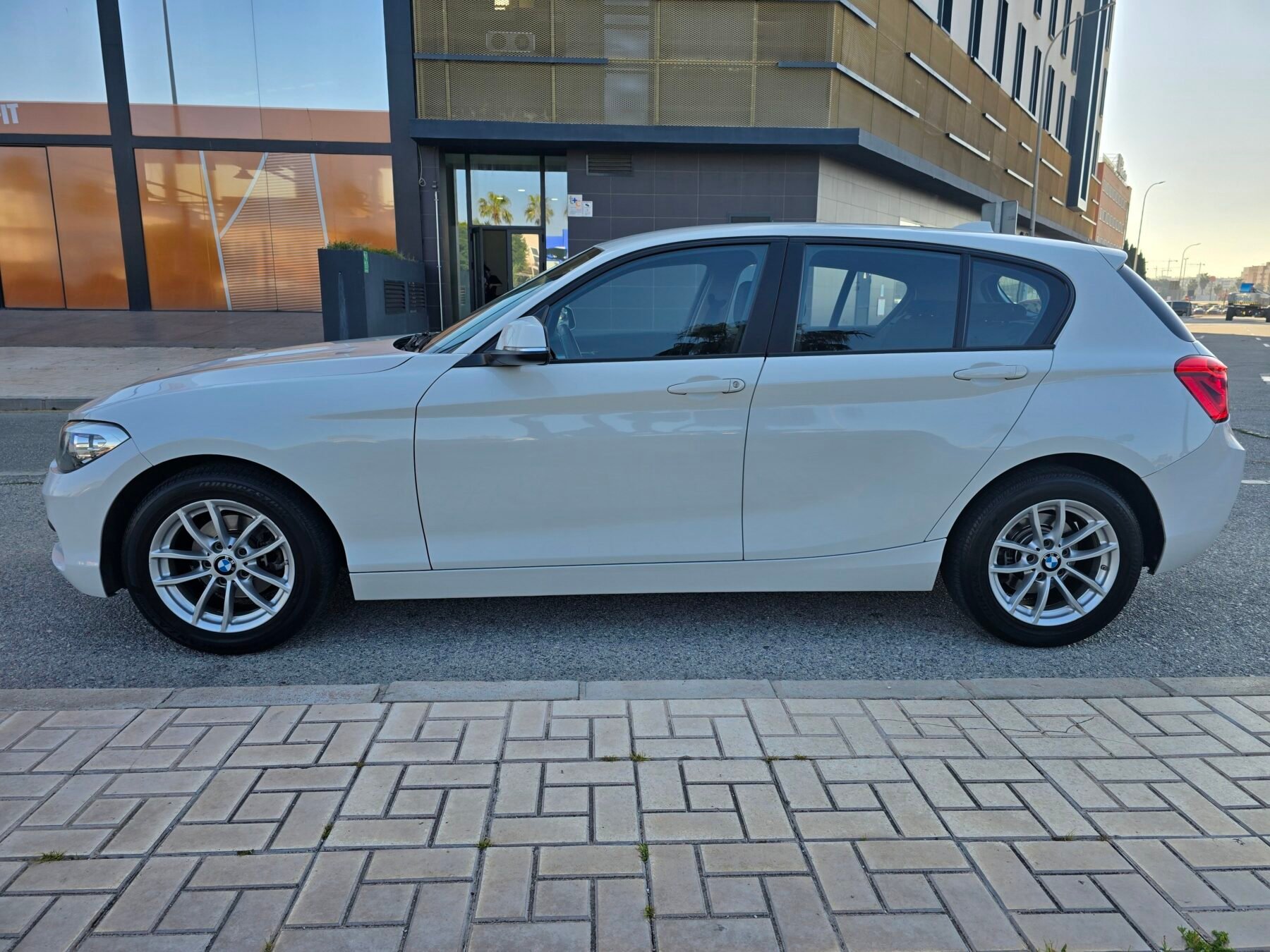 BMW Serie 1 116D  116CV