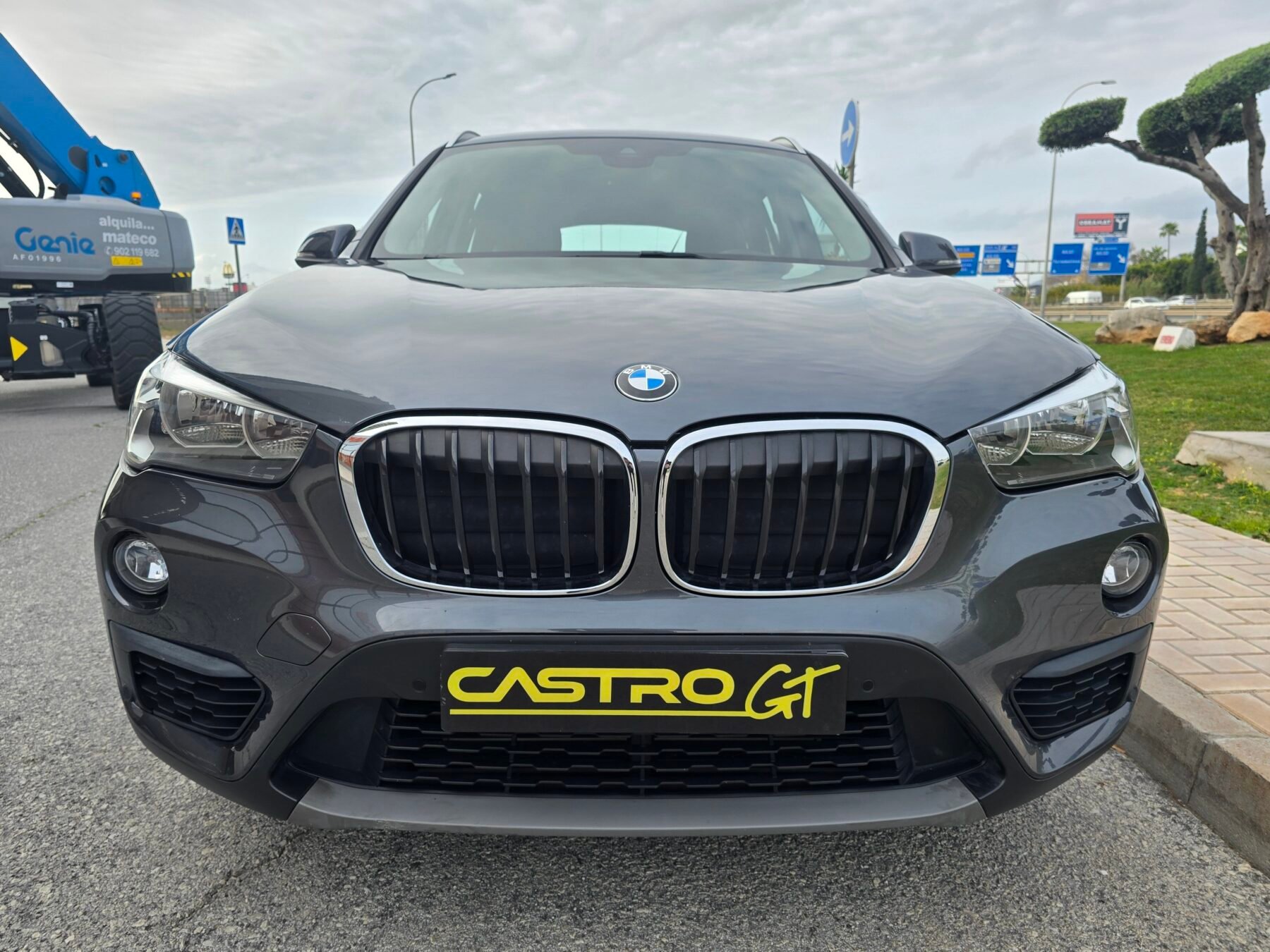 BMW X1 18i 136CV