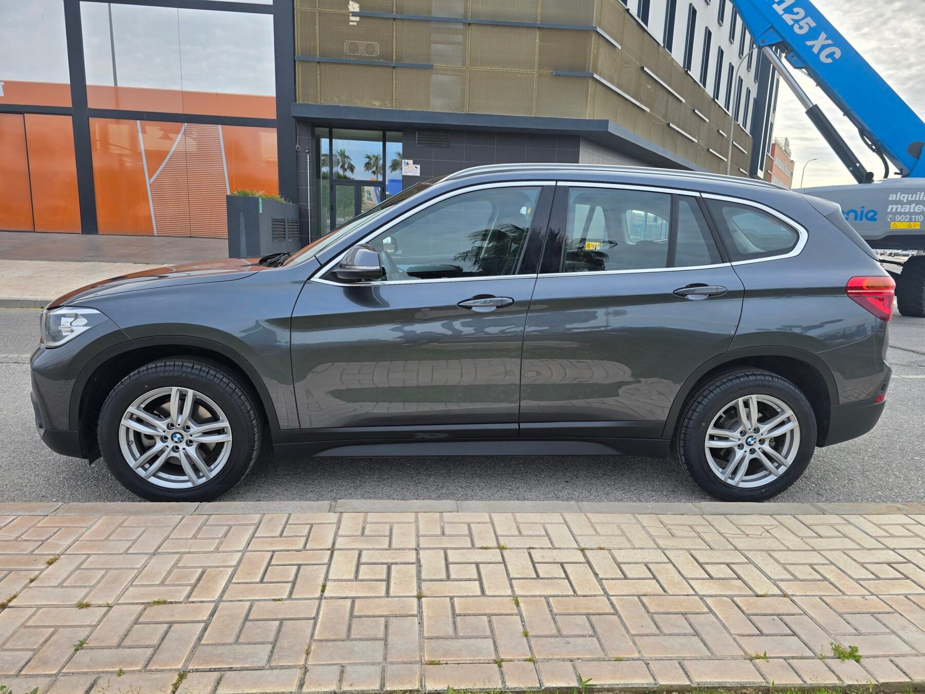 BMW X1 18i 136CV
