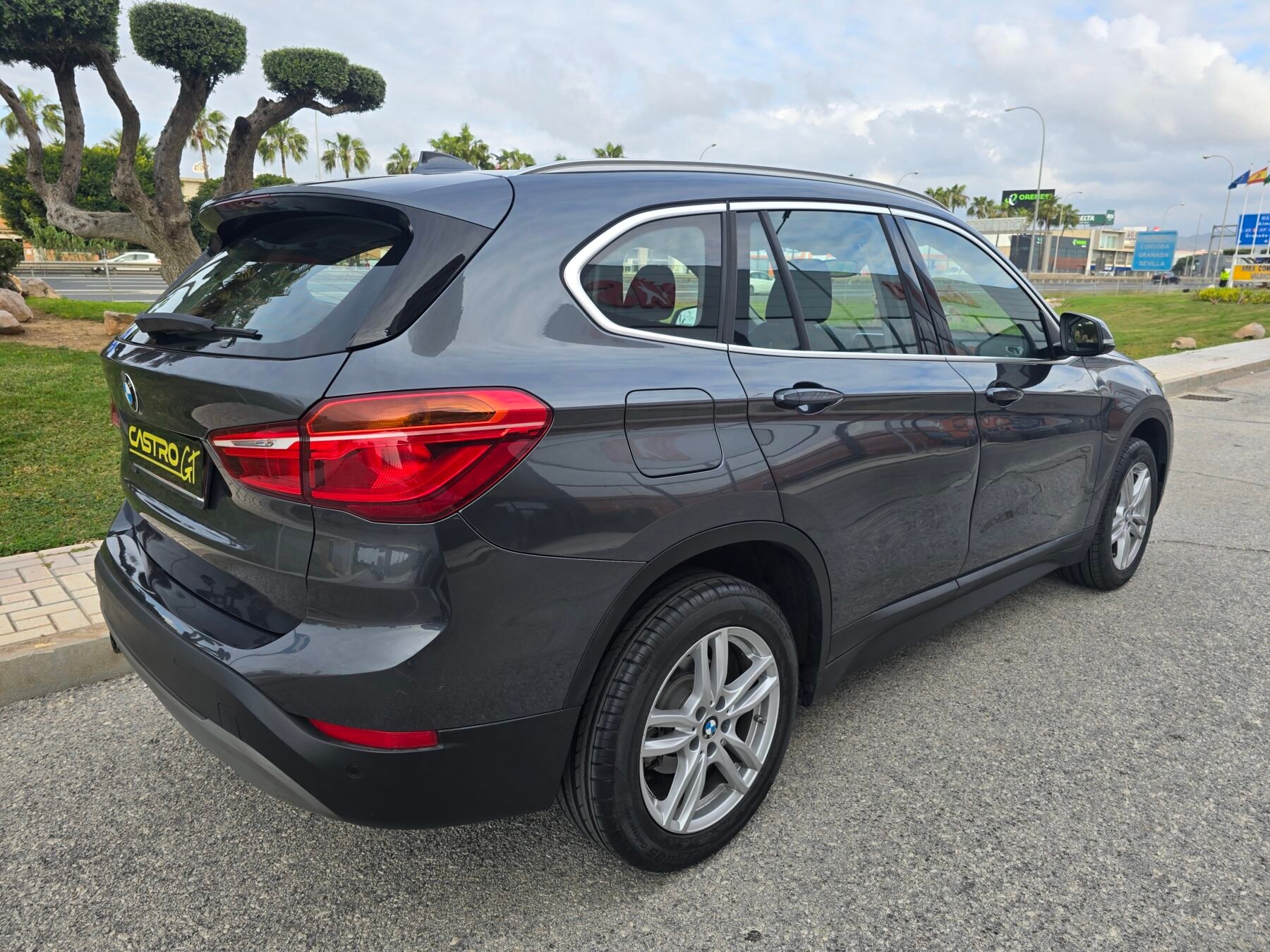 BMW X1 18i 136CV