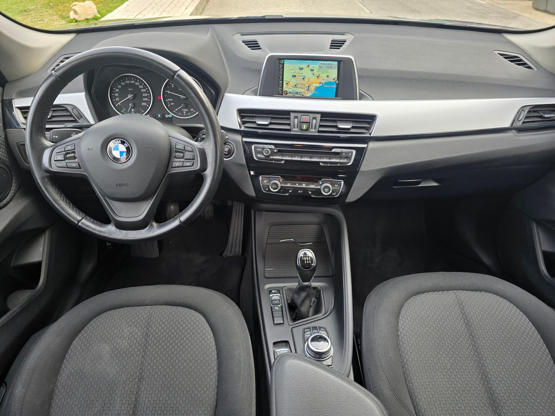 BMW X1 18i 136CV