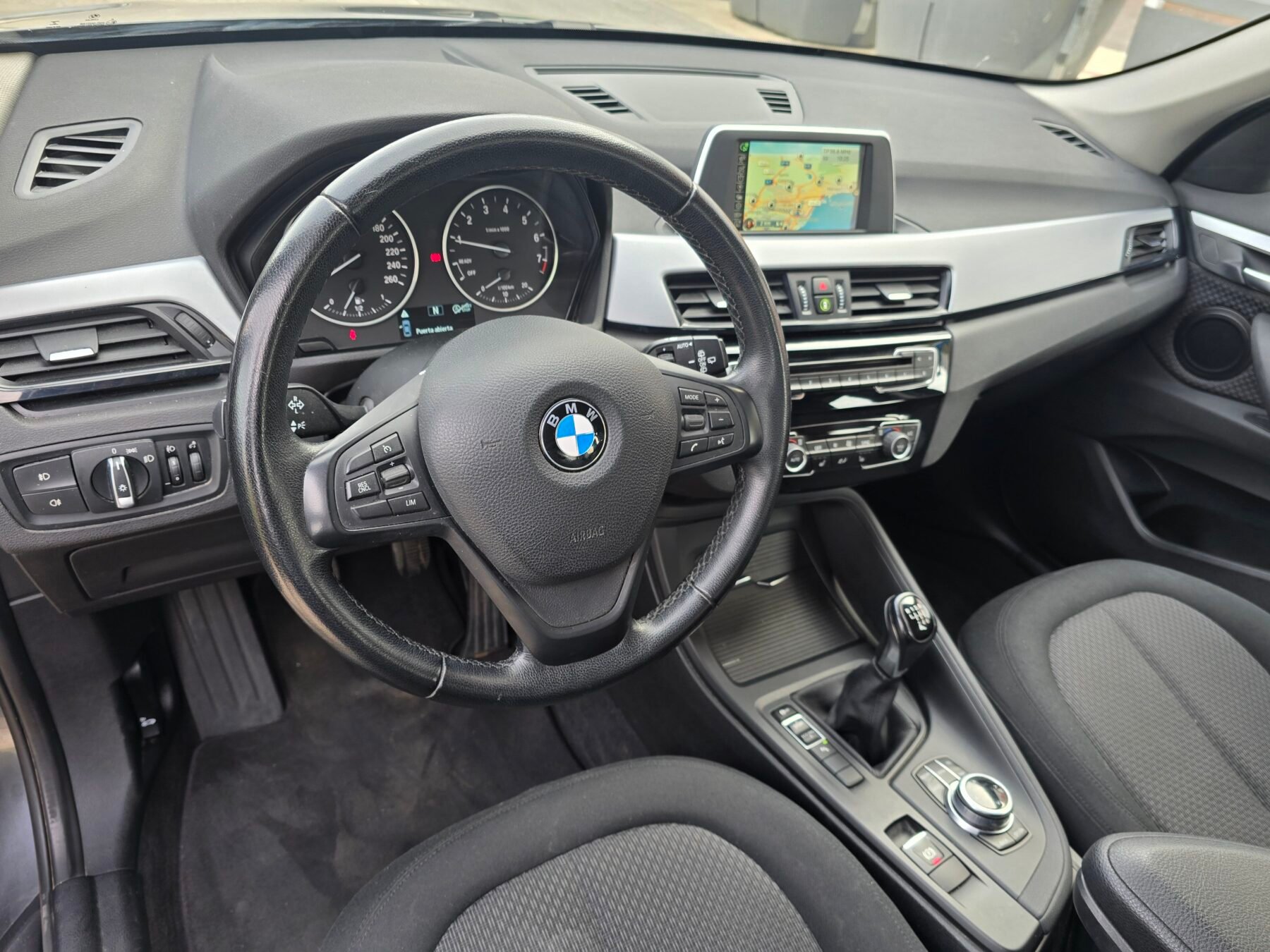 BMW X1 18i 136CV