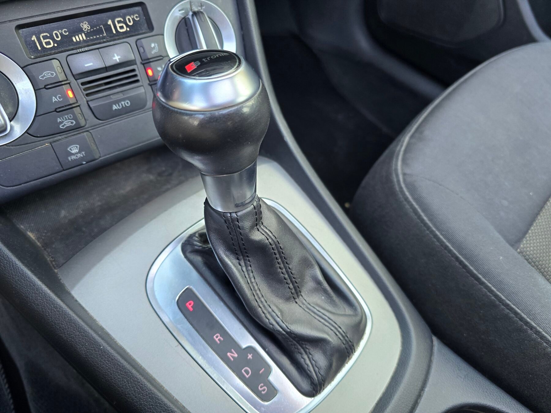 AUDI Q3 2.0TDI QUATTRO S-TRONIC 176CV