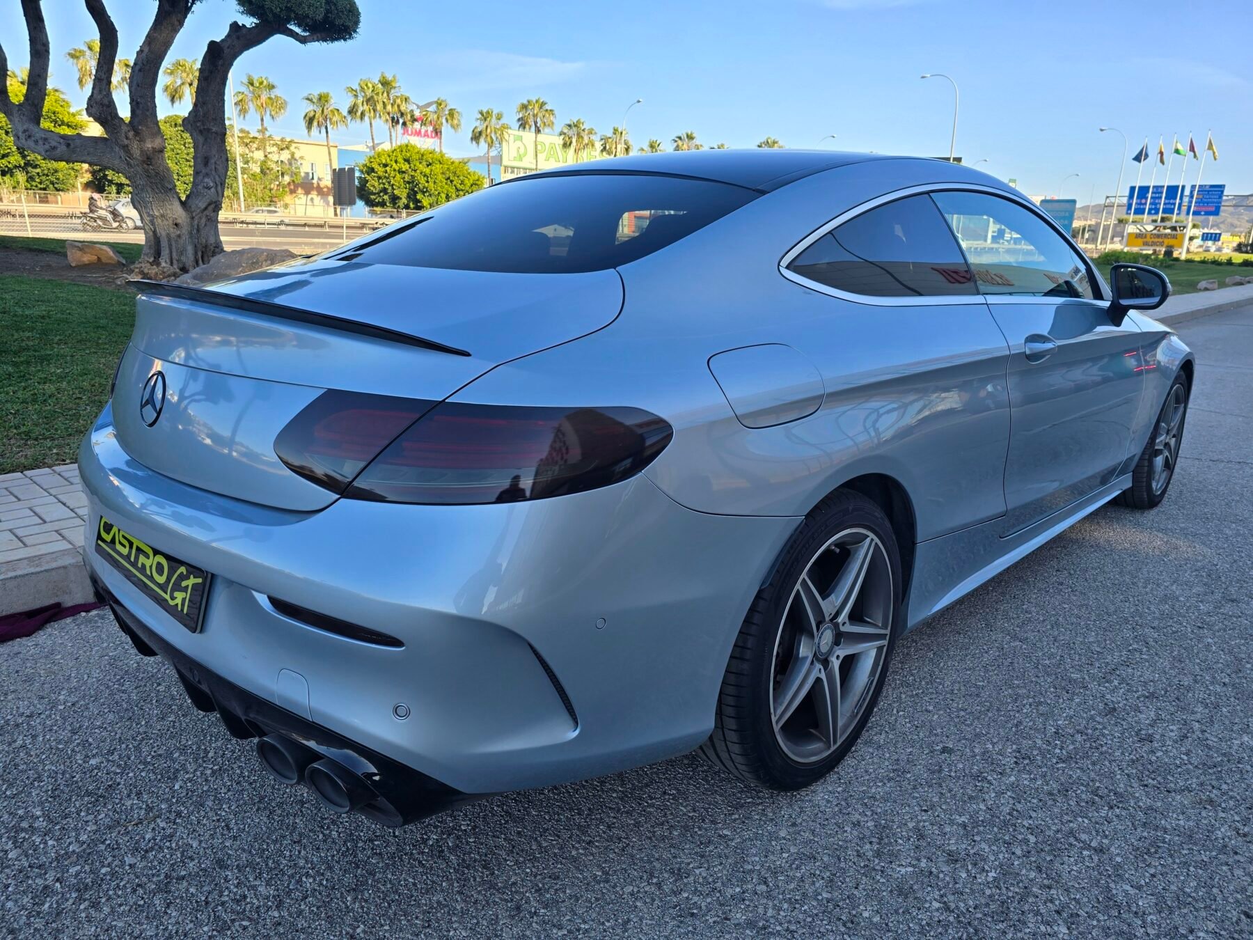 MERCEDES-BENZ Clase C COUPE 220 AMG LINE 170CV