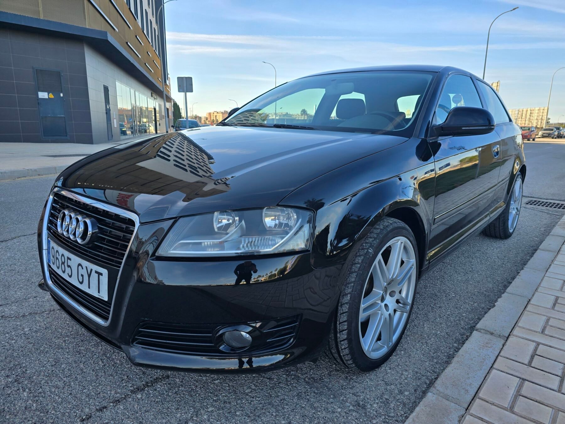 AUDI A3 1.6TDI ATTRACTION 105CV