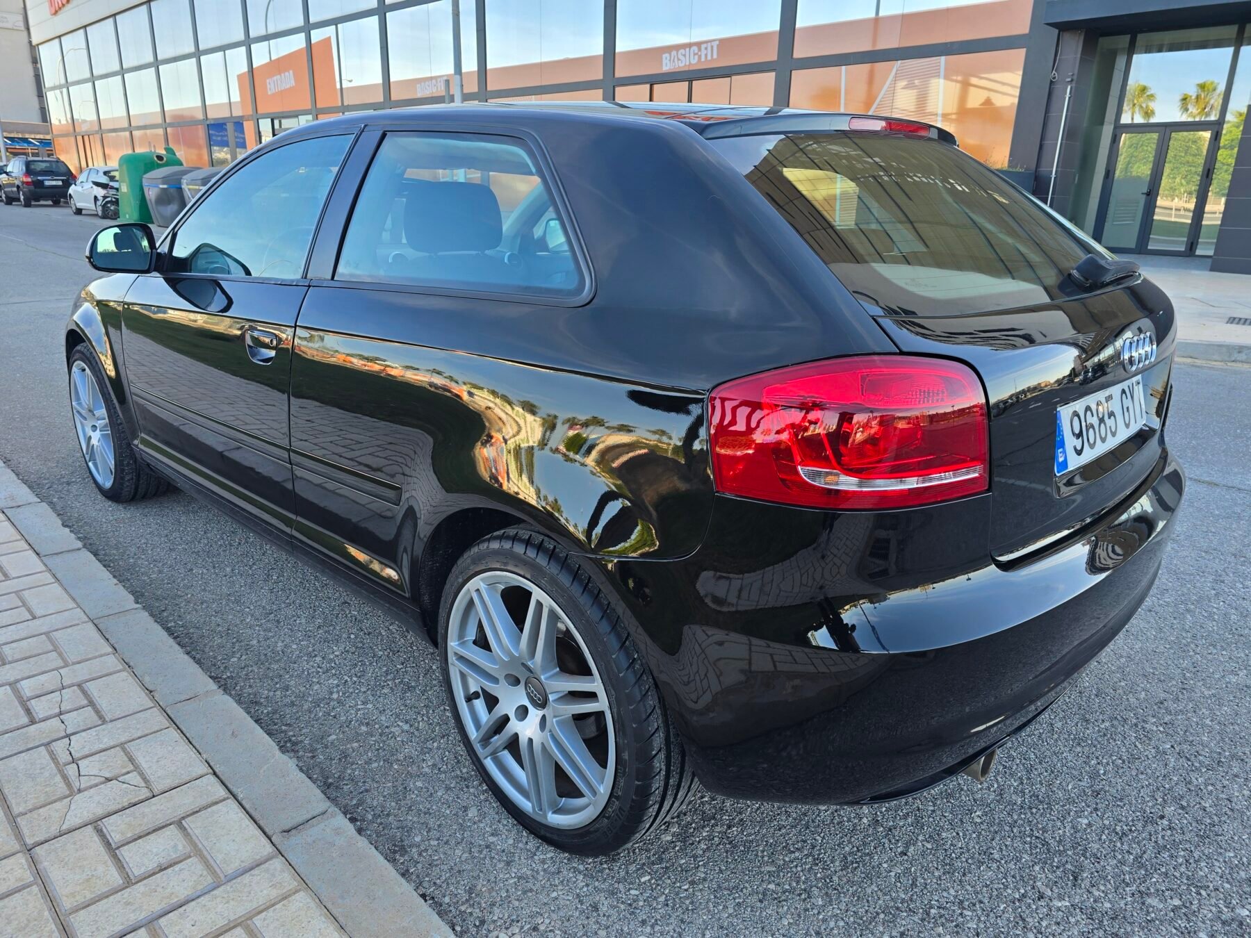 AUDI A3 1.6TDI ATTRACTION 105CV