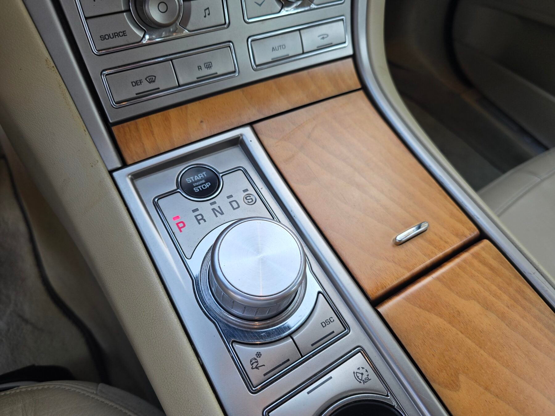 JAGUAR XF 2.7D V6 PREMIUM LUXURY 206CV