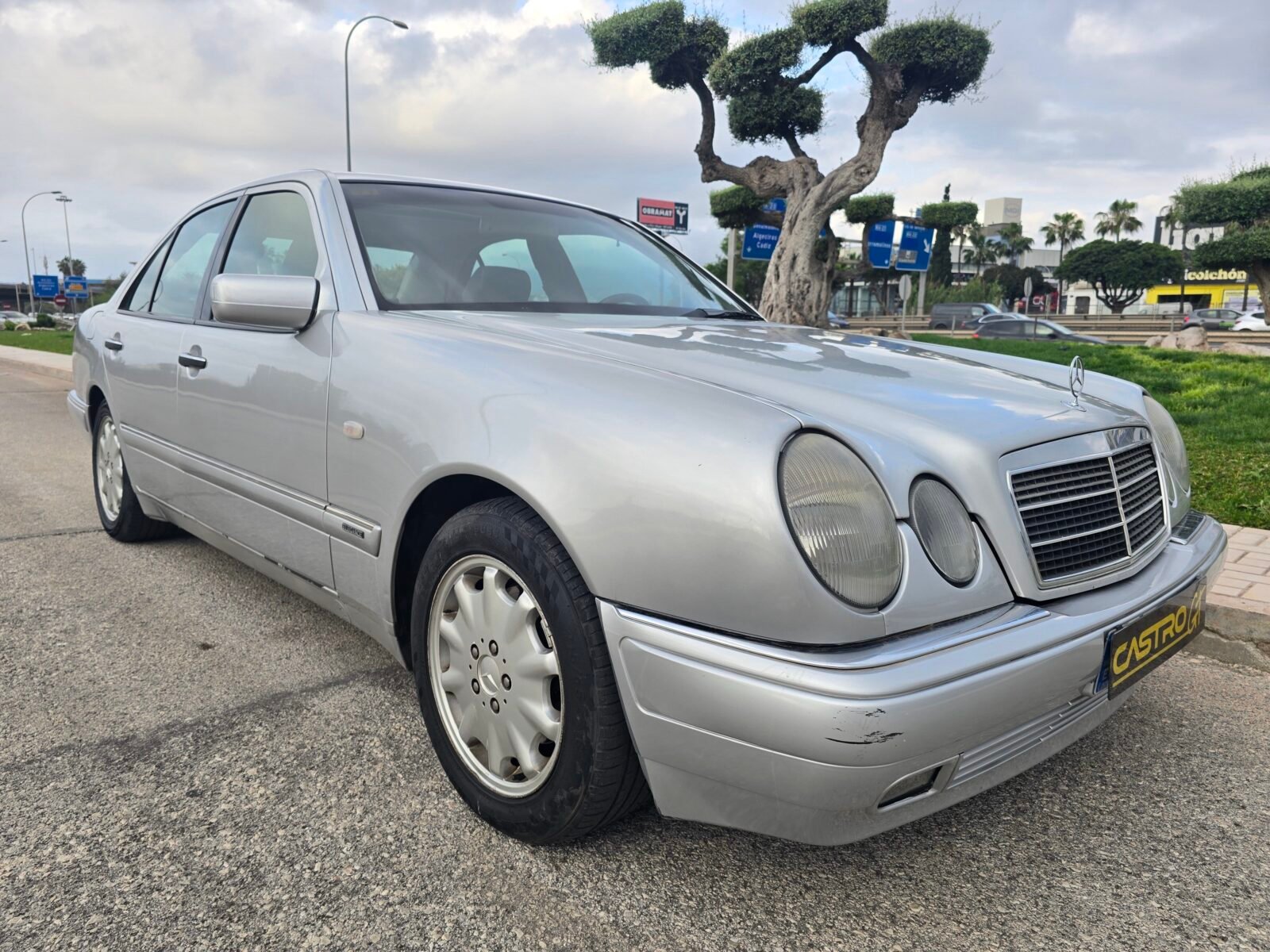 MERCEDES-BENZ CLASE E 300DT ELEGANCE 176CV 