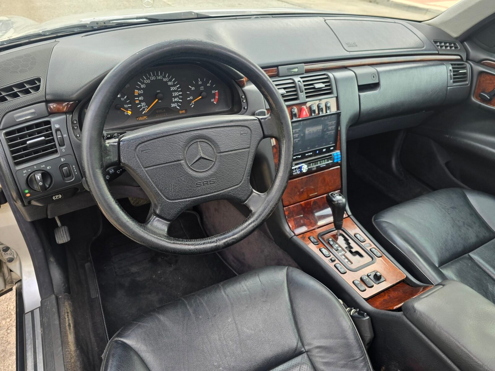 MERCEDES-BENZ CLASE E 300DT ELEGANCE 176CV 