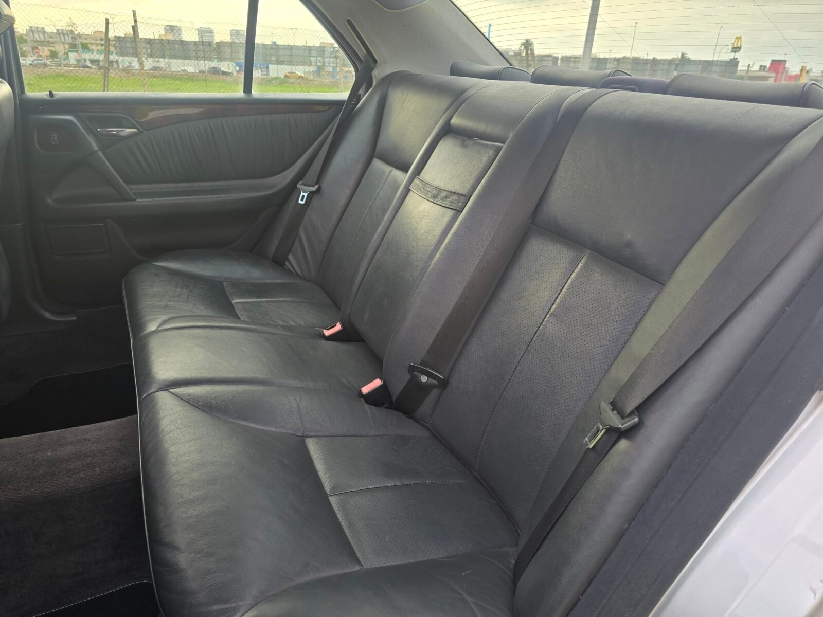 MERCEDES-BENZ CLASE E 300DT ELEGANCE 176CV 