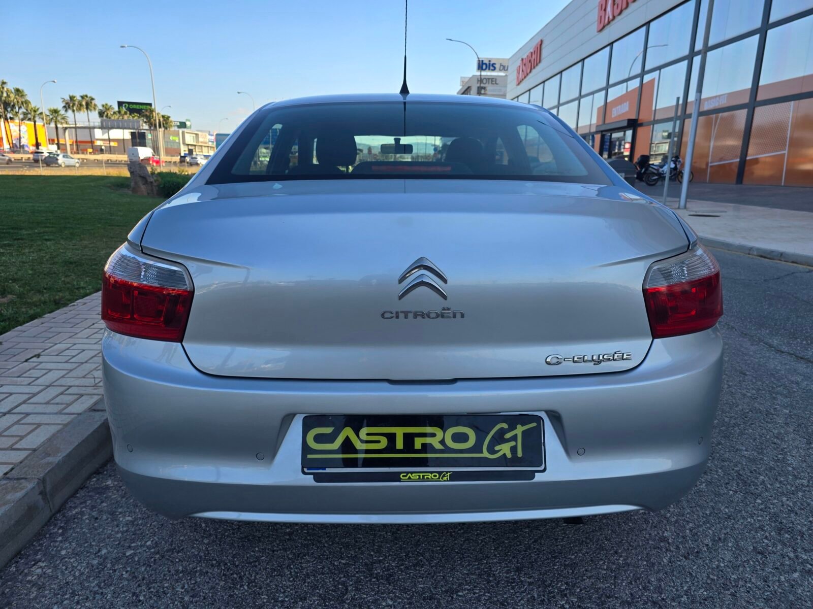 CITROEN C-ELYSEE 1.2VTI EXCLUSIVE 70CV