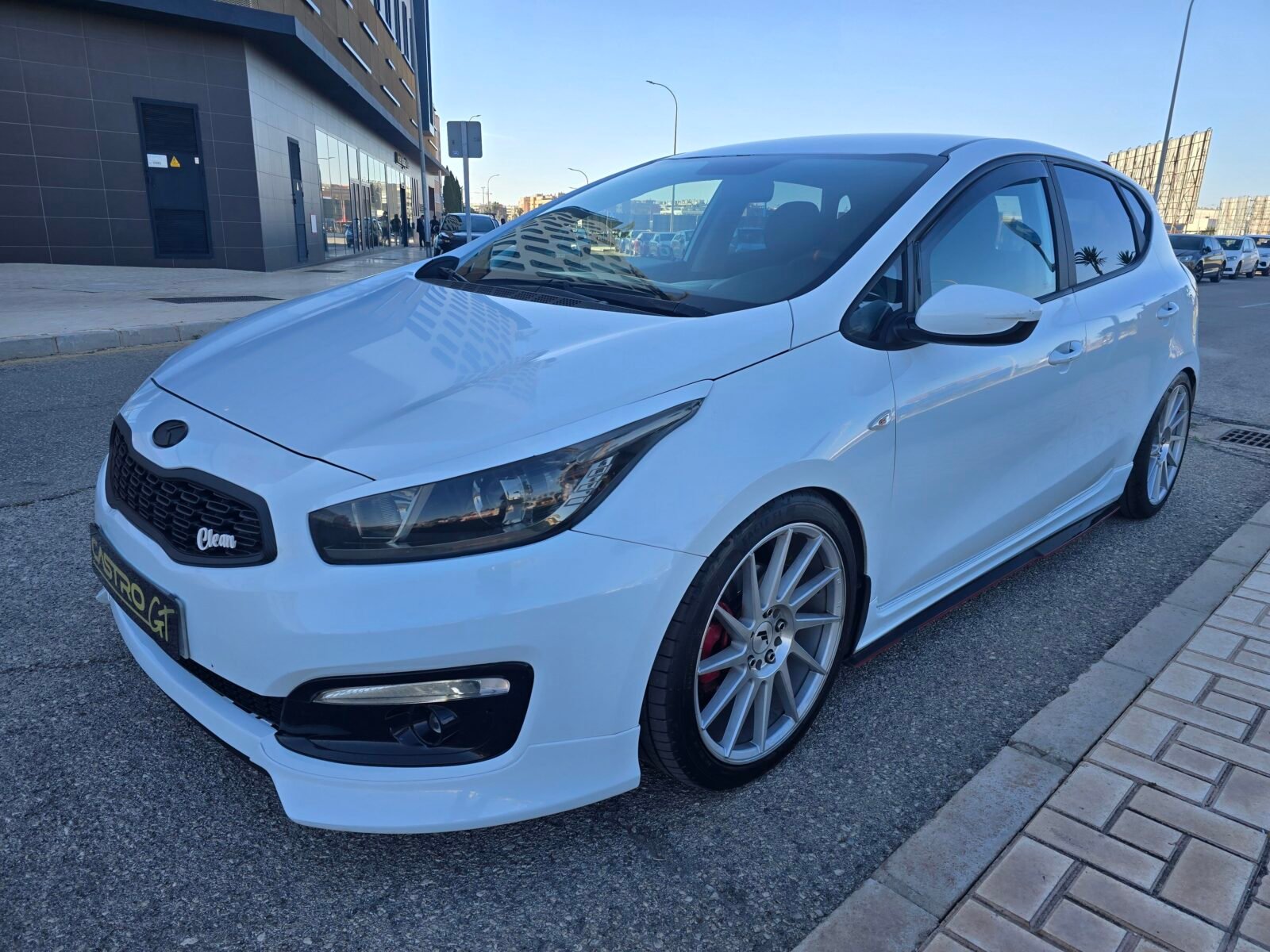 KIA CEED 1.4CRDi BUSINESS 90CV