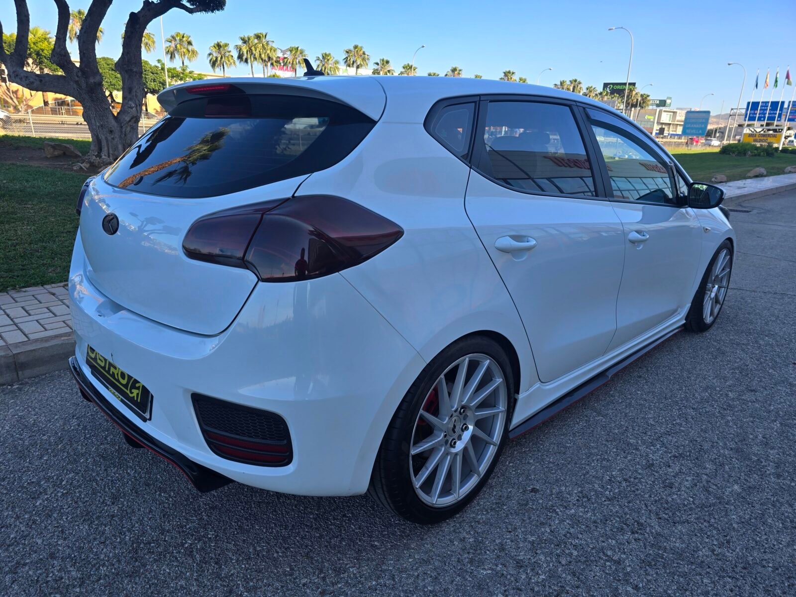 KIA CEED 1.4CRDi BUSINESS 90CV