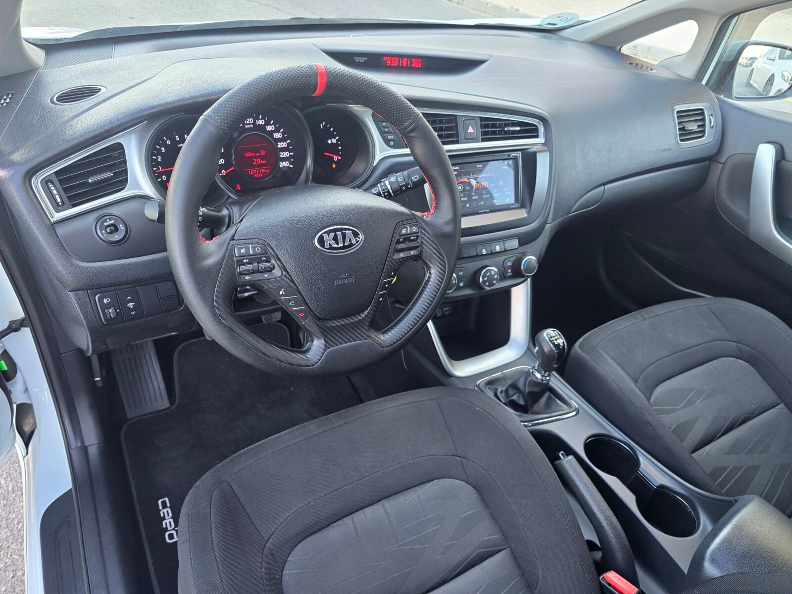 KIA CEED 1.4CRDi BUSINESS 90CV