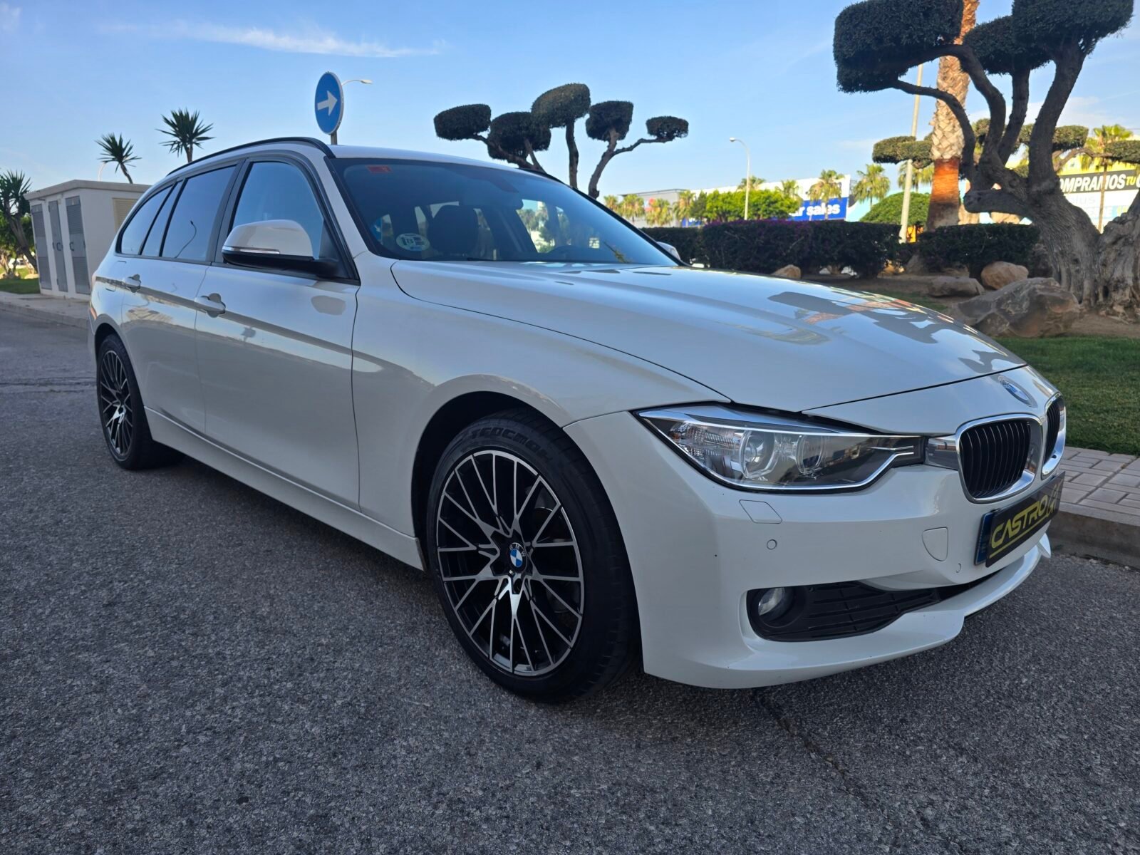 BMW Serie 3 318D TOURING 142CV