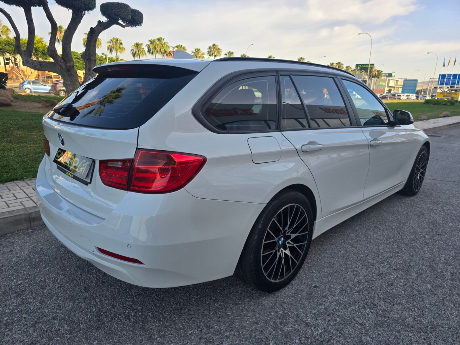BMW Serie 3 318D TOURING 142CV