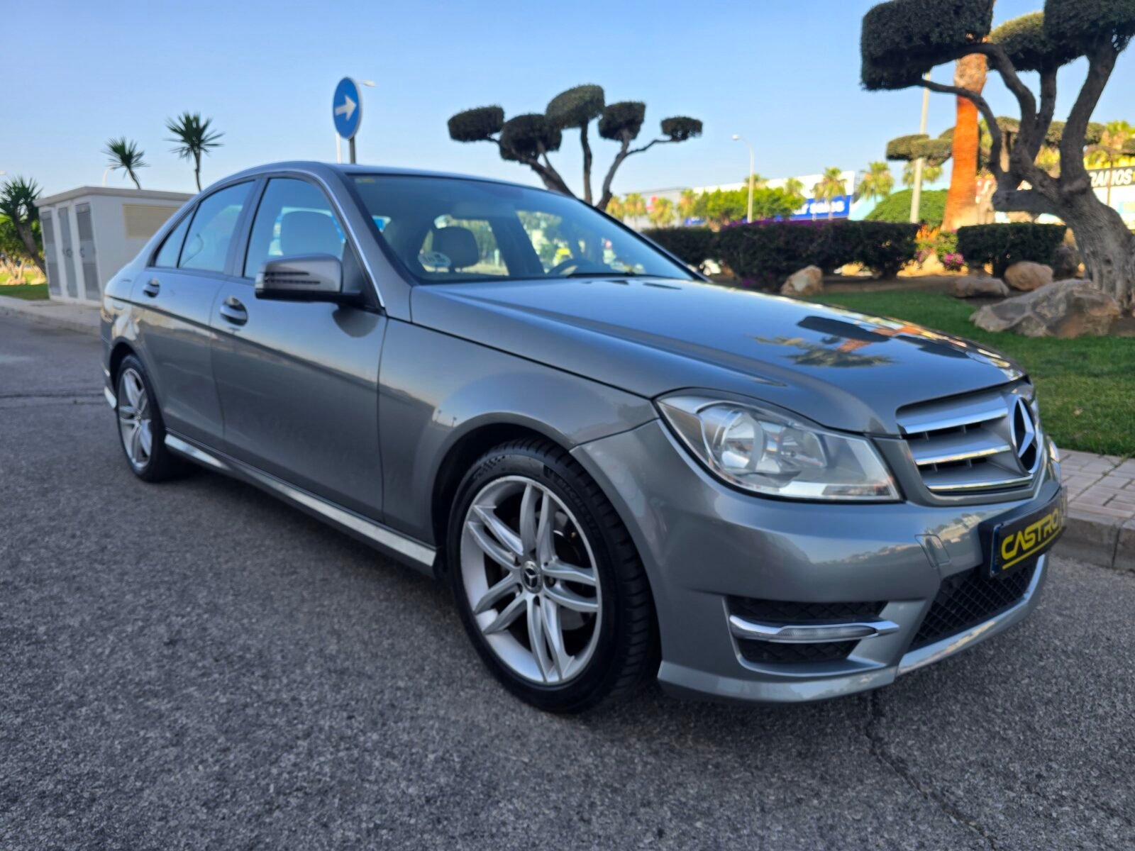 MERCEDES-BENZ Clase C 200 BLUE EFFICIENCY 136CV