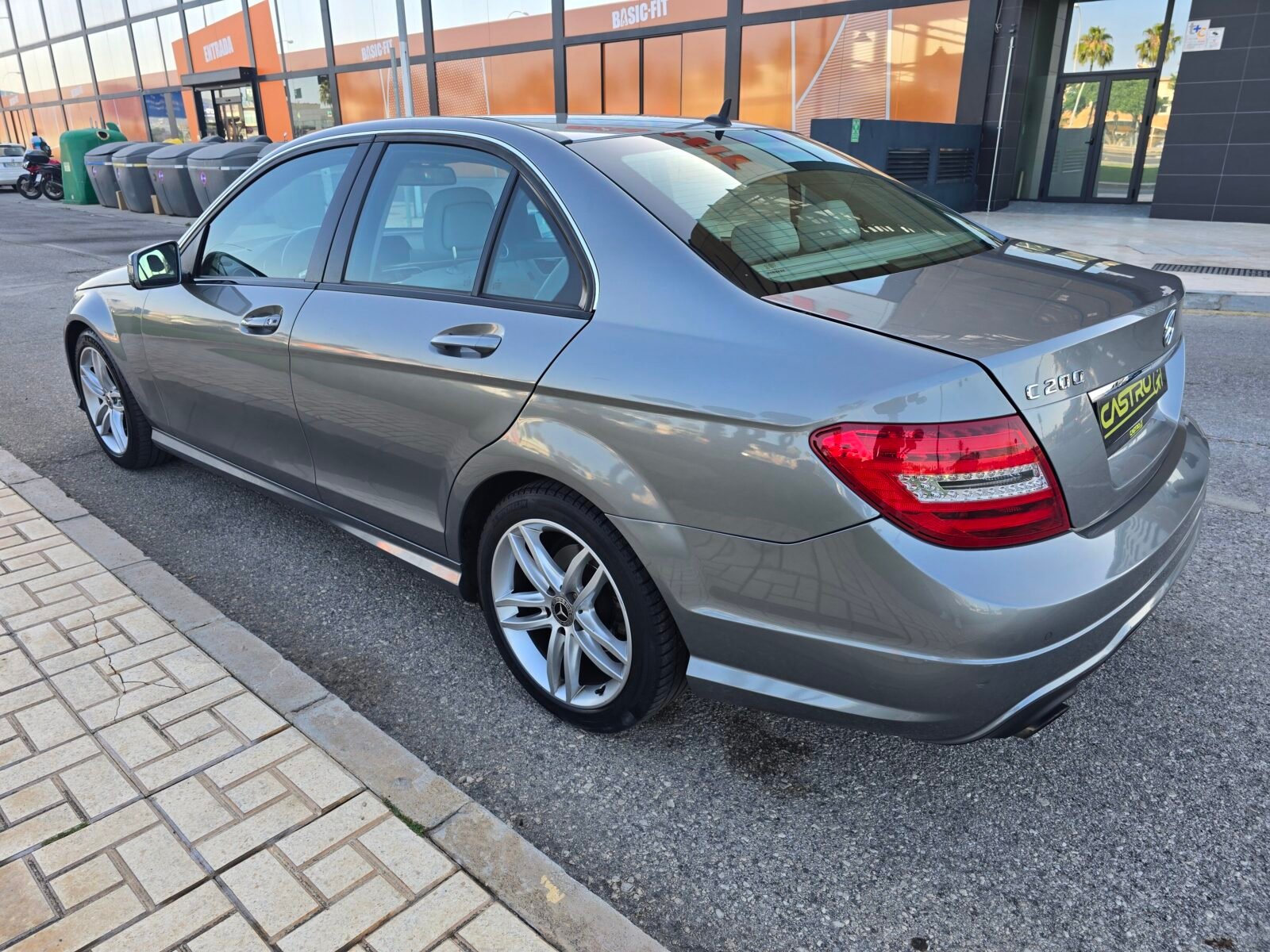 MERCEDES-BENZ Clase C 200 BLUE EFFICIENCY 136CV