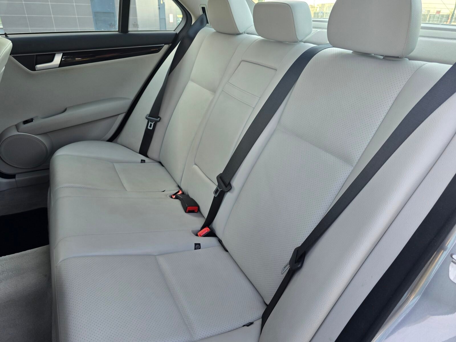 MERCEDES-BENZ Clase C 200 BLUE EFFICIENCY 136CV
