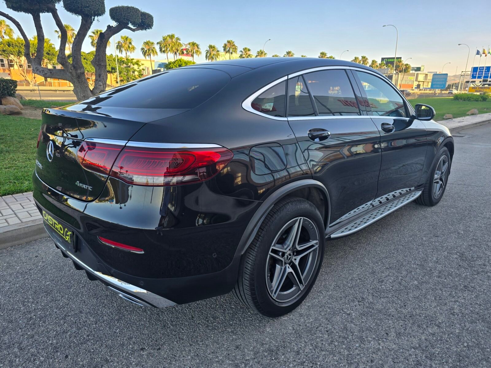 MERCEDES-BENZ CLASE GLC COUPÉ 220D AMG 4MATIC 195CV