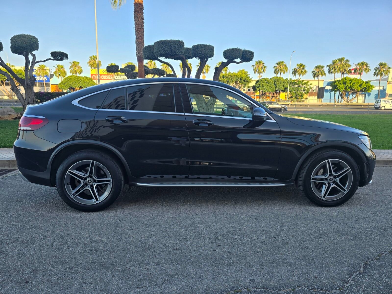 MERCEDES-BENZ CLASE GLC COUPÉ 220D AMG 4MATIC 195CV