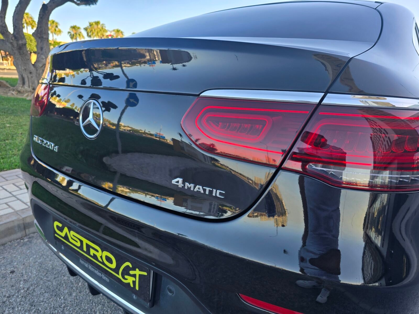 MERCEDES-BENZ CLASE GLC COUPÉ 220D AMG 4MATIC 195CV