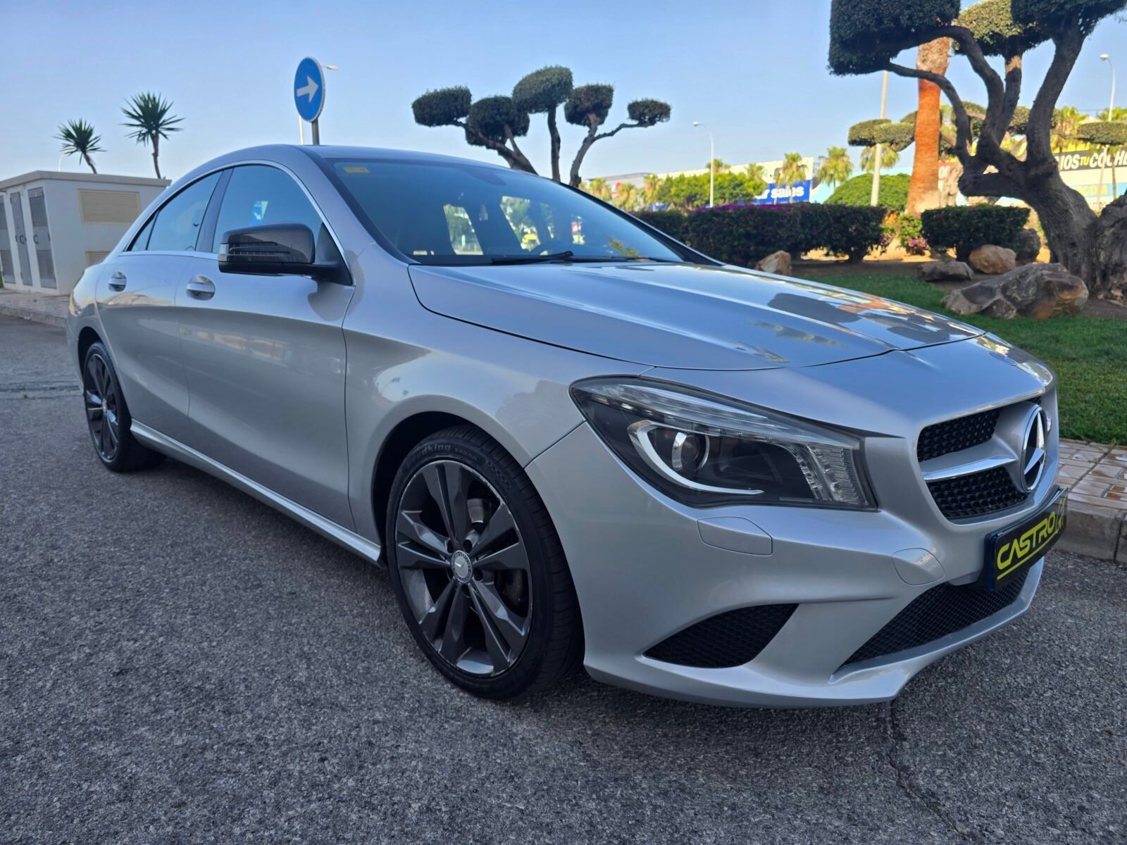 MERCEDES-BENZ CLASE CLA 200 AMG PACK 170CV