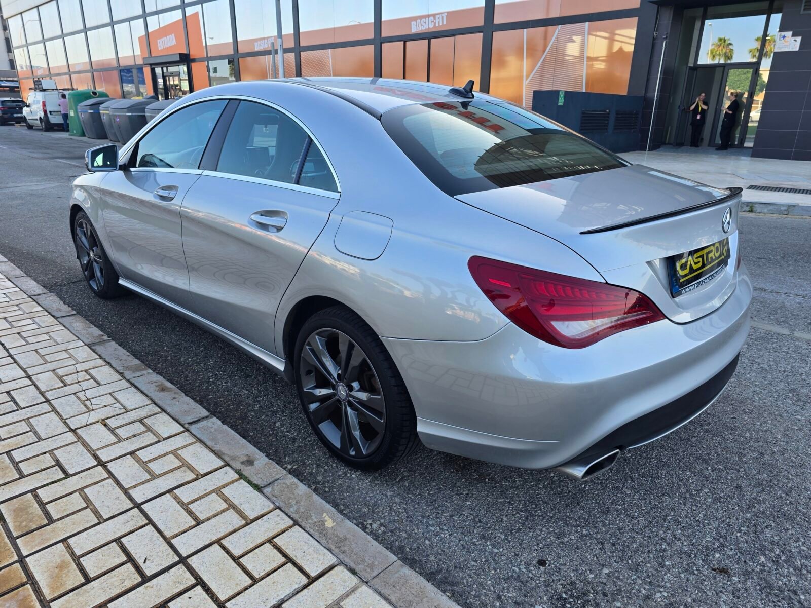 MERCEDES-BENZ CLASE CLA 200 AMG PACK 170CV