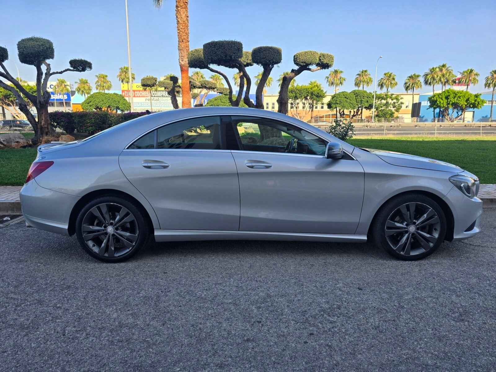 MERCEDES-BENZ CLASE CLA 200 AMG PACK 170CV
