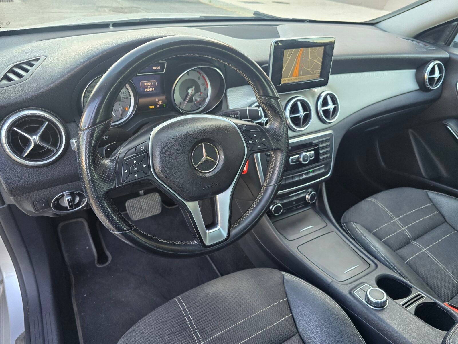 MERCEDES-BENZ CLASE CLA 200 AMG PACK 170CV