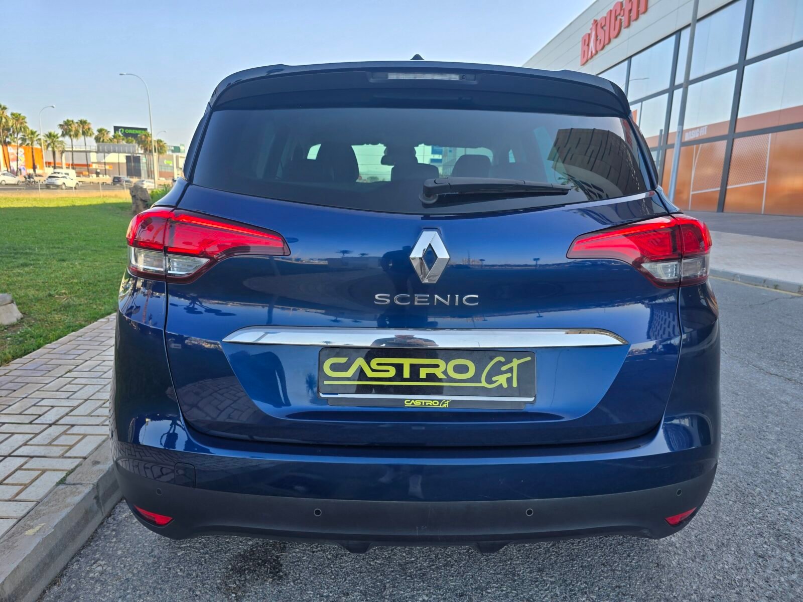 RENAULT SCENIC ZEN BLUE DCI BOSE EDITION 120CV