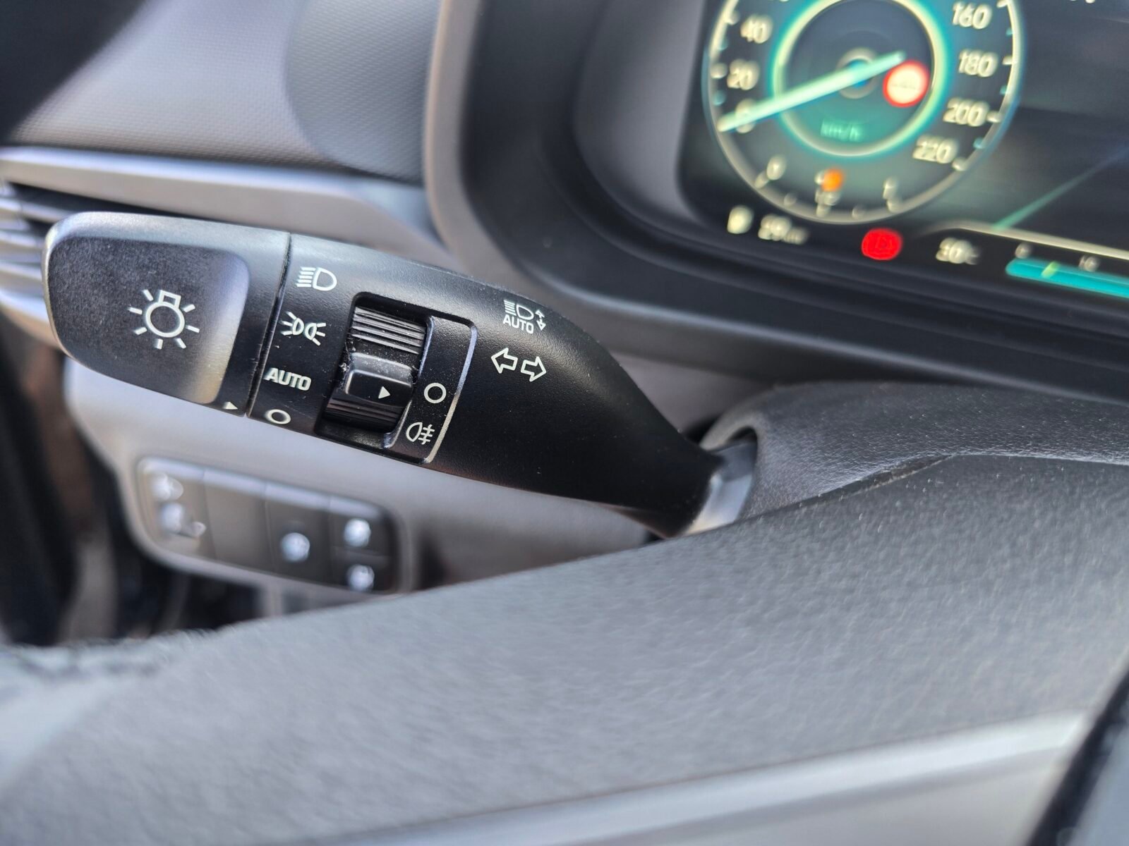 HYUNDAI BAYON 1.0TGDI TECNO 48V 100CV