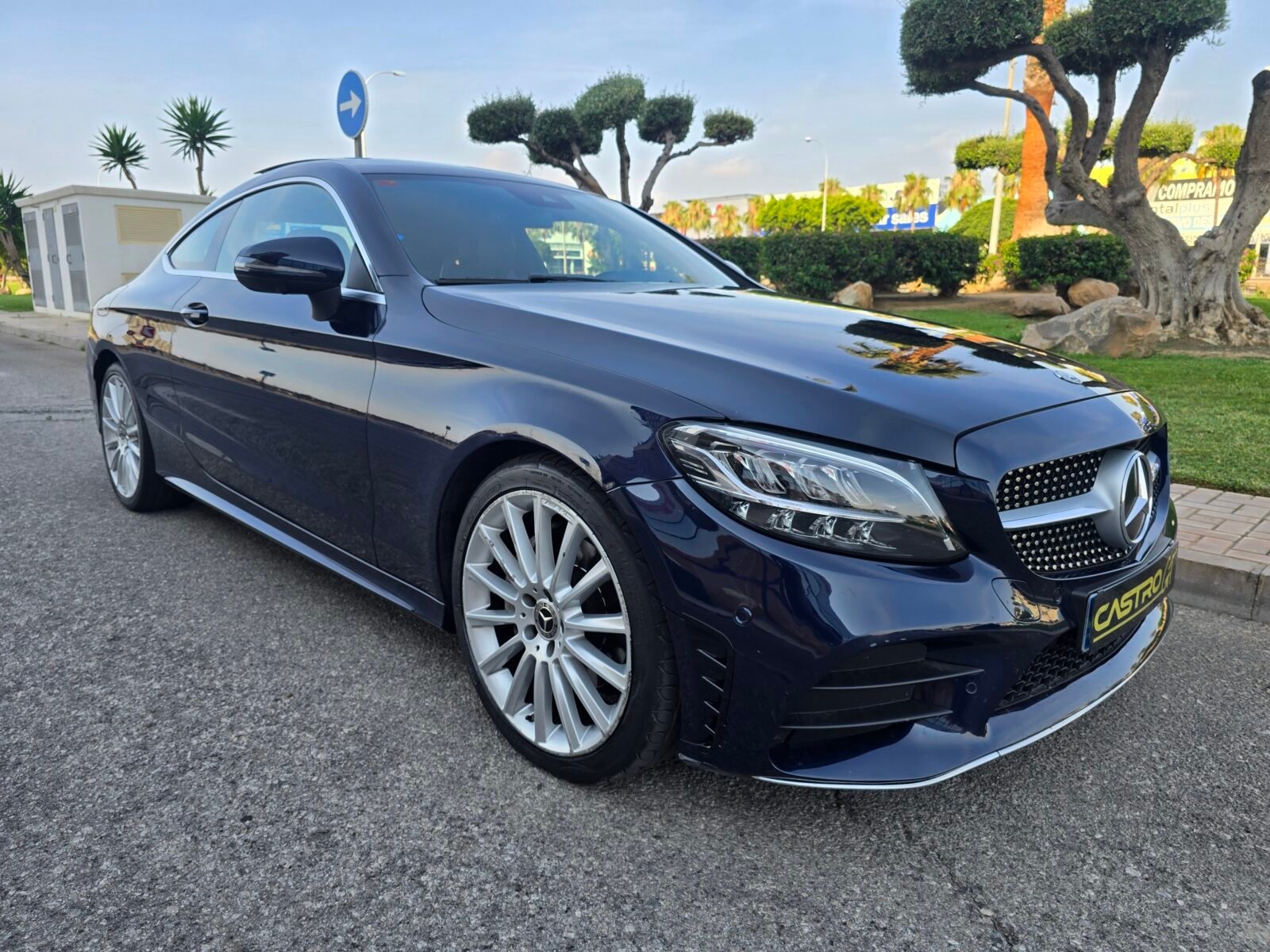 MERCEDES-BENZ CLASE C COUPÉ 220D AMG 194CV