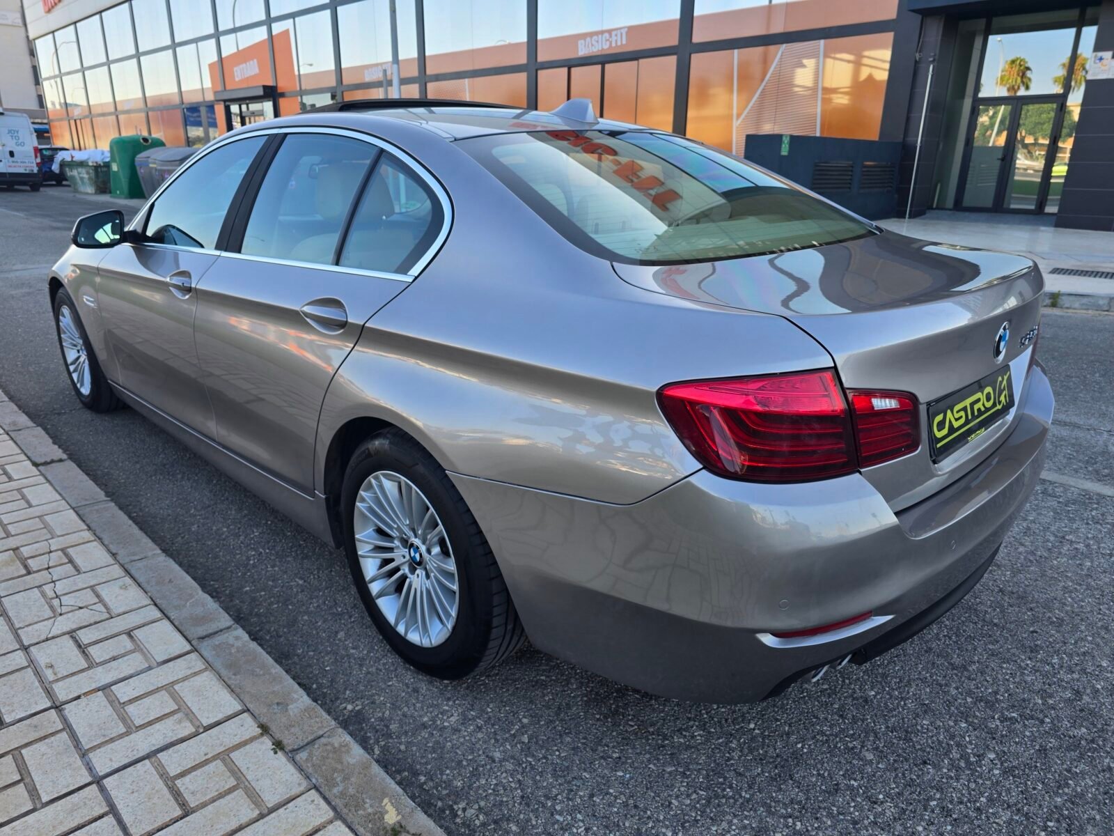 BMW Serie 5 525D 196CV