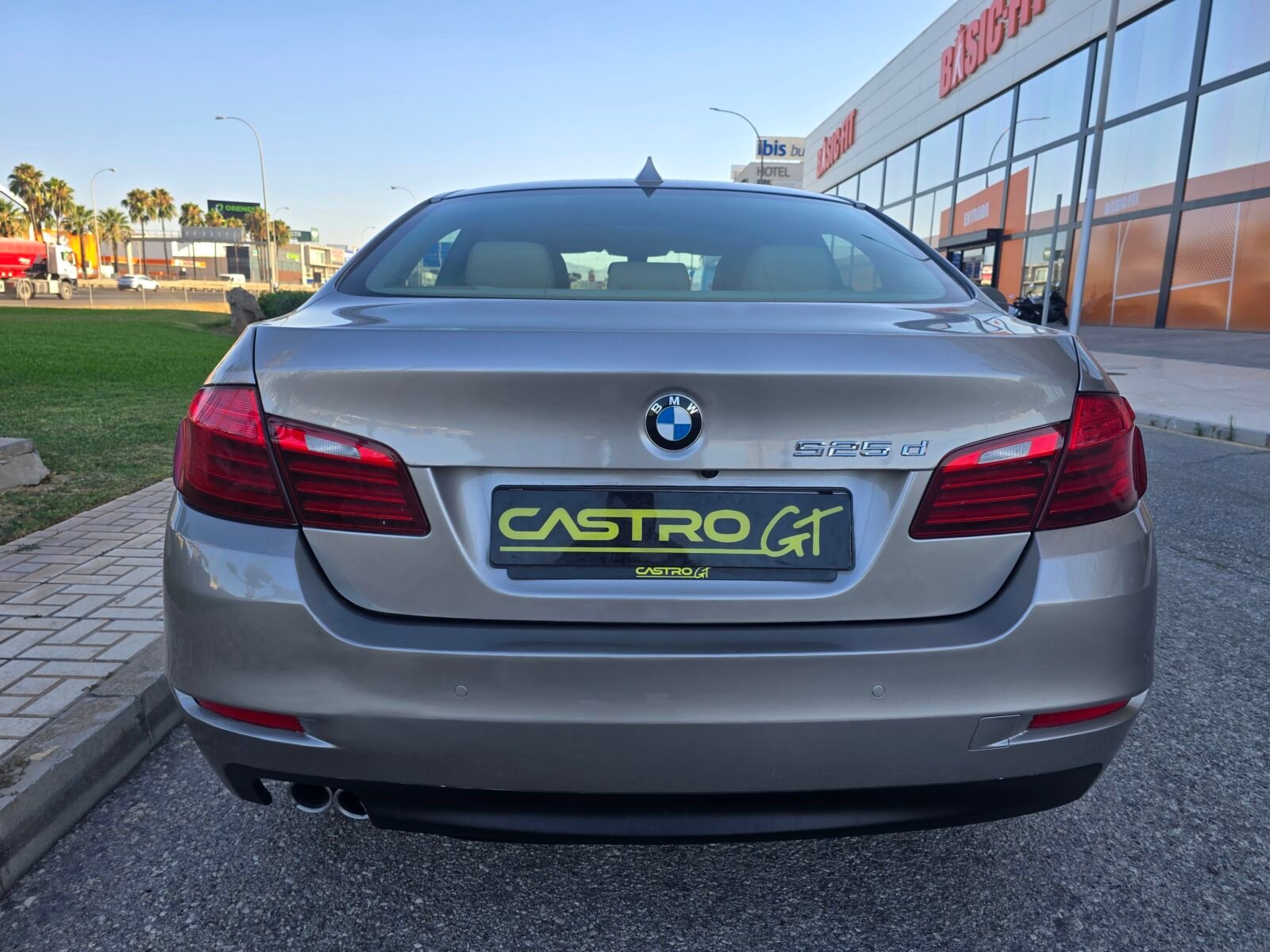 BMW Serie 5 525D 196CV