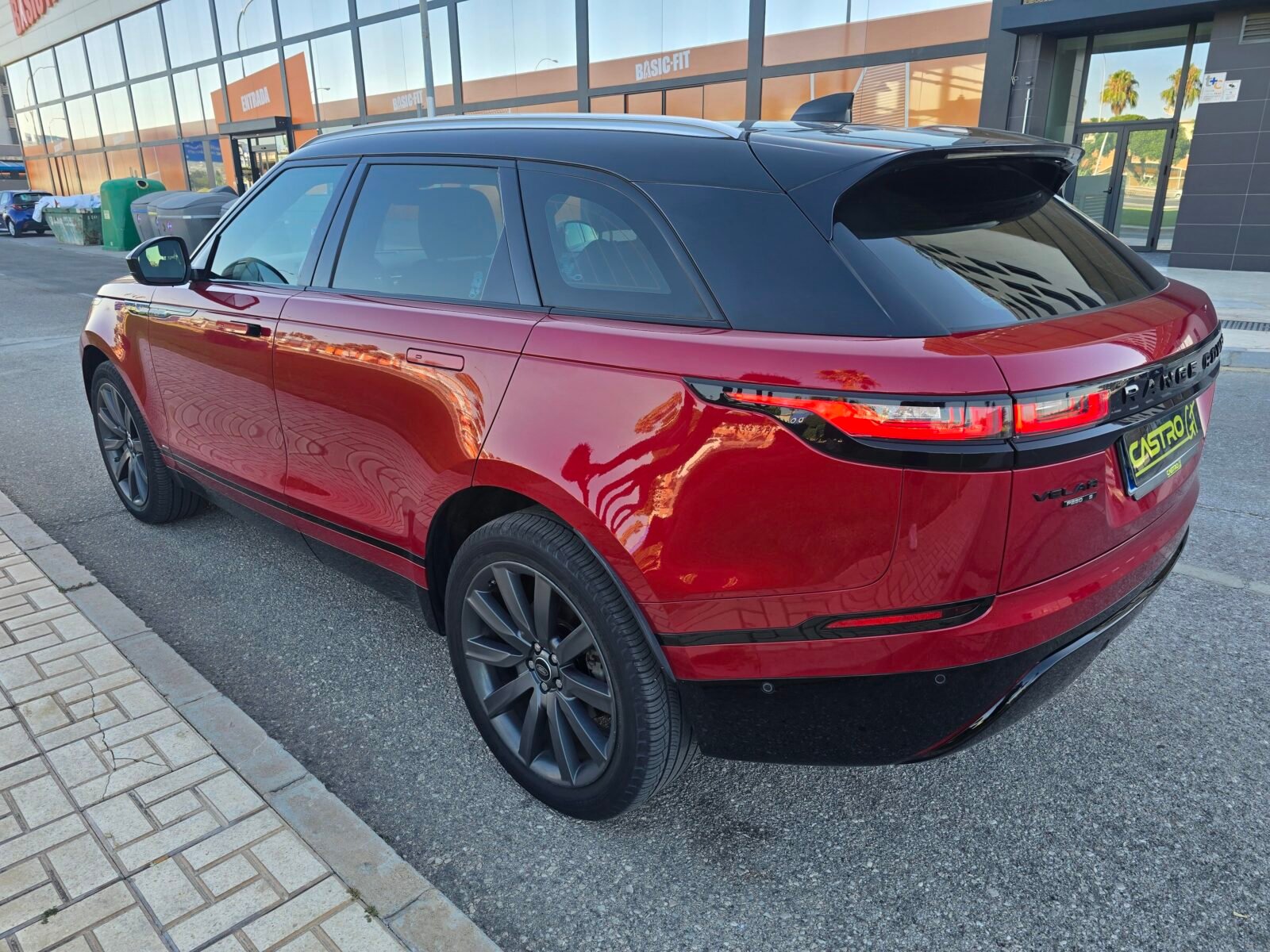 LAND-ROVER RANGE ROVER VELAR 2.0 P250 R-DYNAMIC S 4WD AUTO 250CV