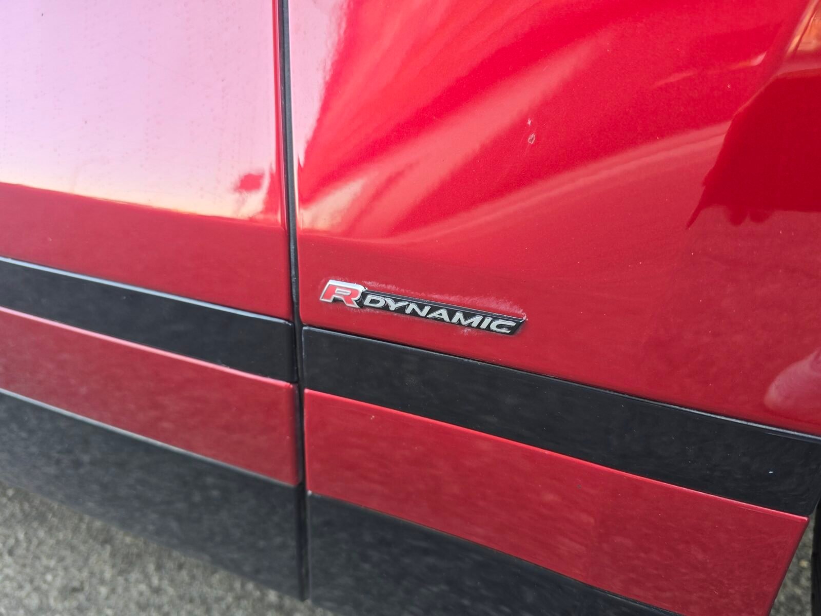 LAND-ROVER RANGE ROVER VELAR 2.0 P250 R-DYNAMIC S 4WD AUTO 250CV