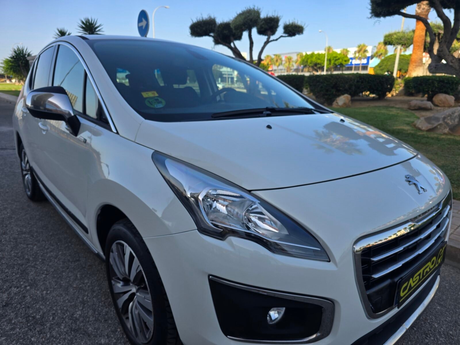 PEUGEOT 3008 1.2 STYLE 130CV