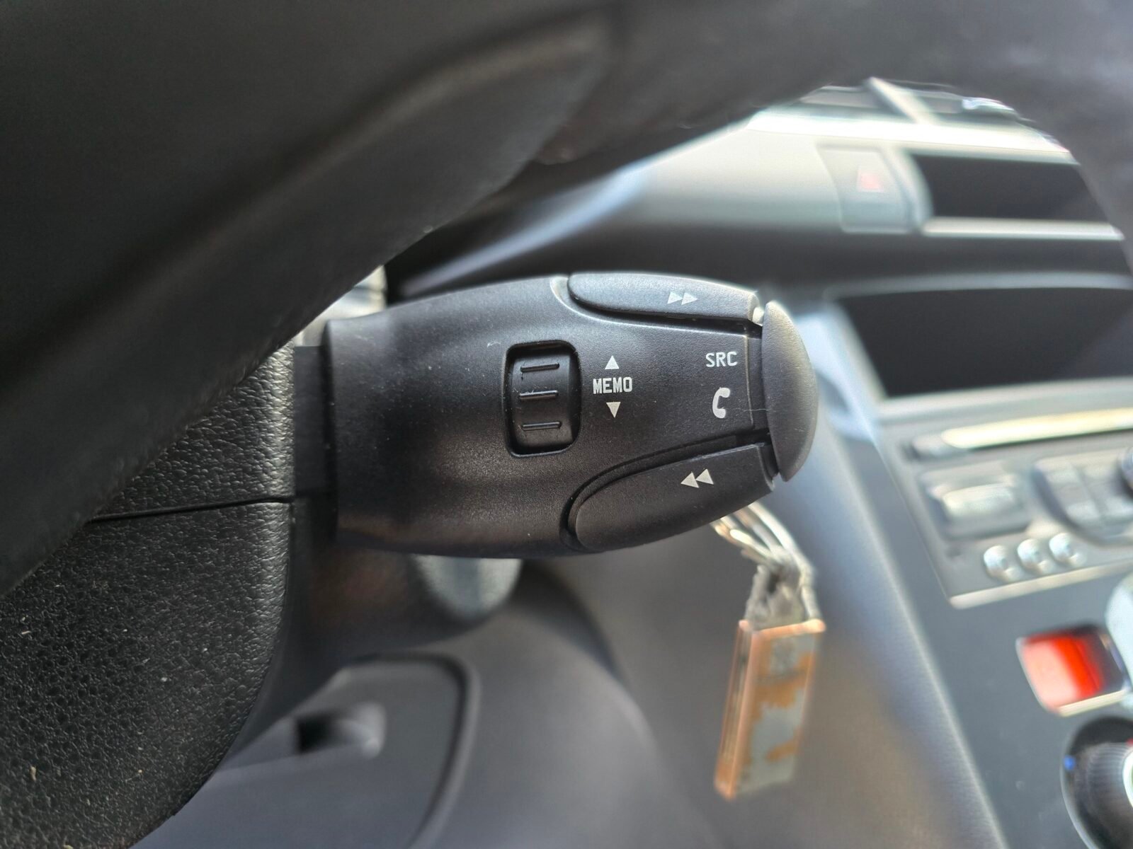 PEUGEOT 3008 1.2 STYLE 130CV