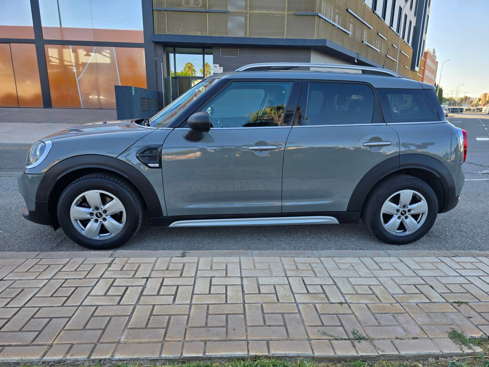 MINI COUNTRYMAN ONE AUTO 102CV