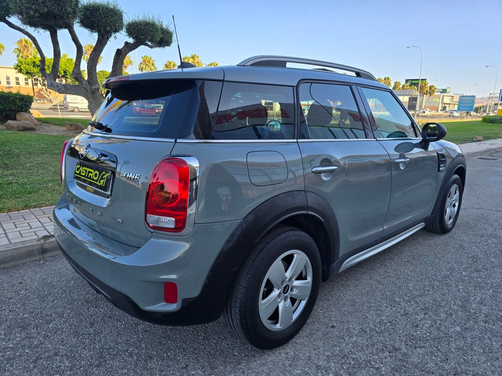 MINI COUNTRYMAN ONE AUTO 102CV