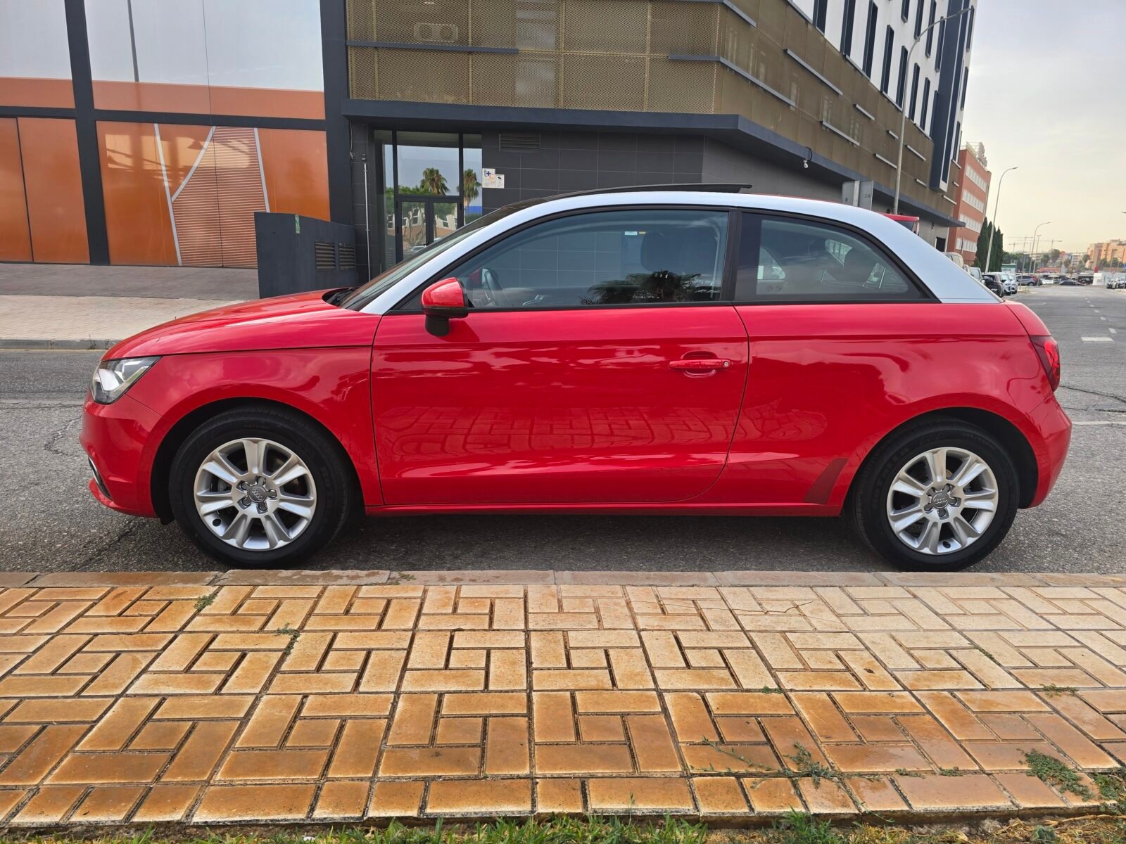 AUDI A1 1.2TFSI ATTRACTION 86CV