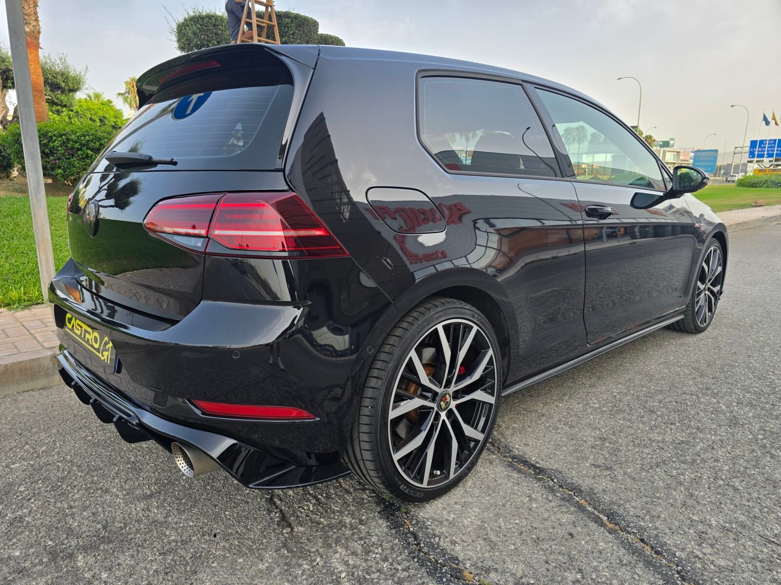 VOLKSWAGEN Golf GTI PERFORMANCE 2.0 TSI 245CV