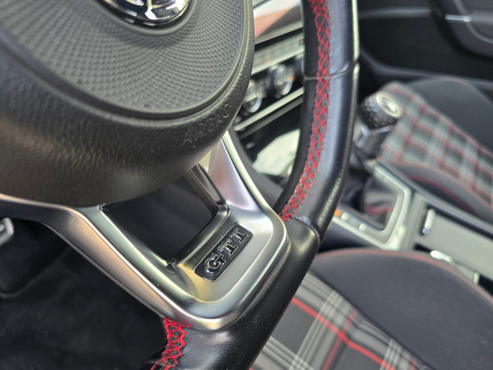 VOLKSWAGEN Golf GTI PERFORMANCE 2.0 TSI 245CV