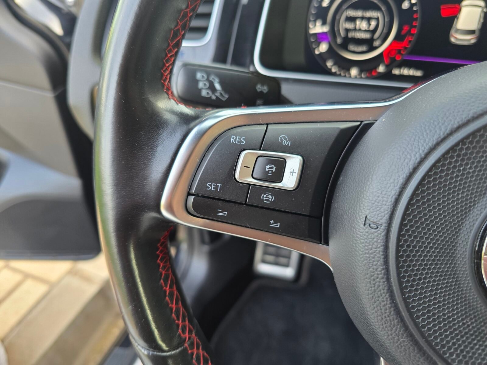 VOLKSWAGEN Golf GTI PERFORMANCE 2.0 TSI 245CV