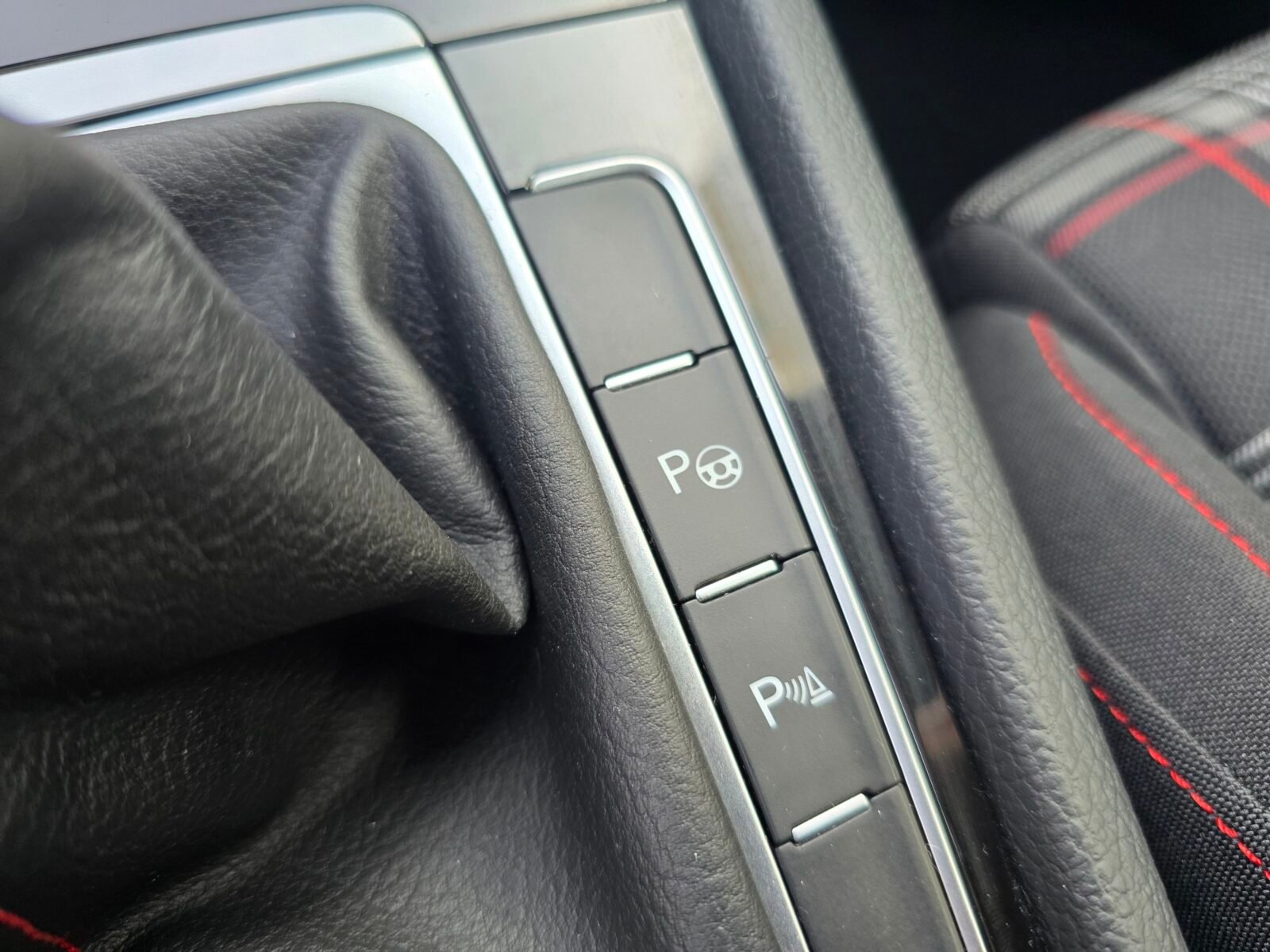 VOLKSWAGEN Golf GTI PERFORMANCE 2.0 TSI 245CV
