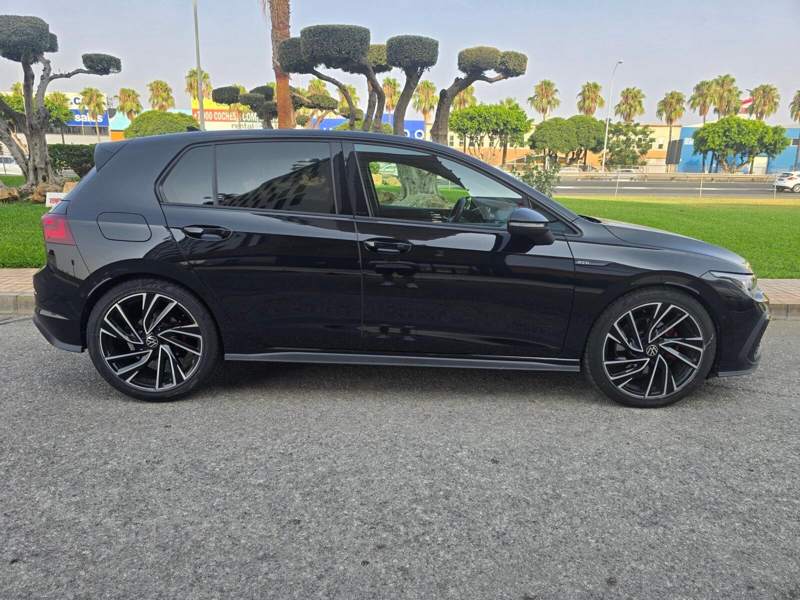 VOLKSWAGEN Golf GTD 2.0TDI DSG 200CV