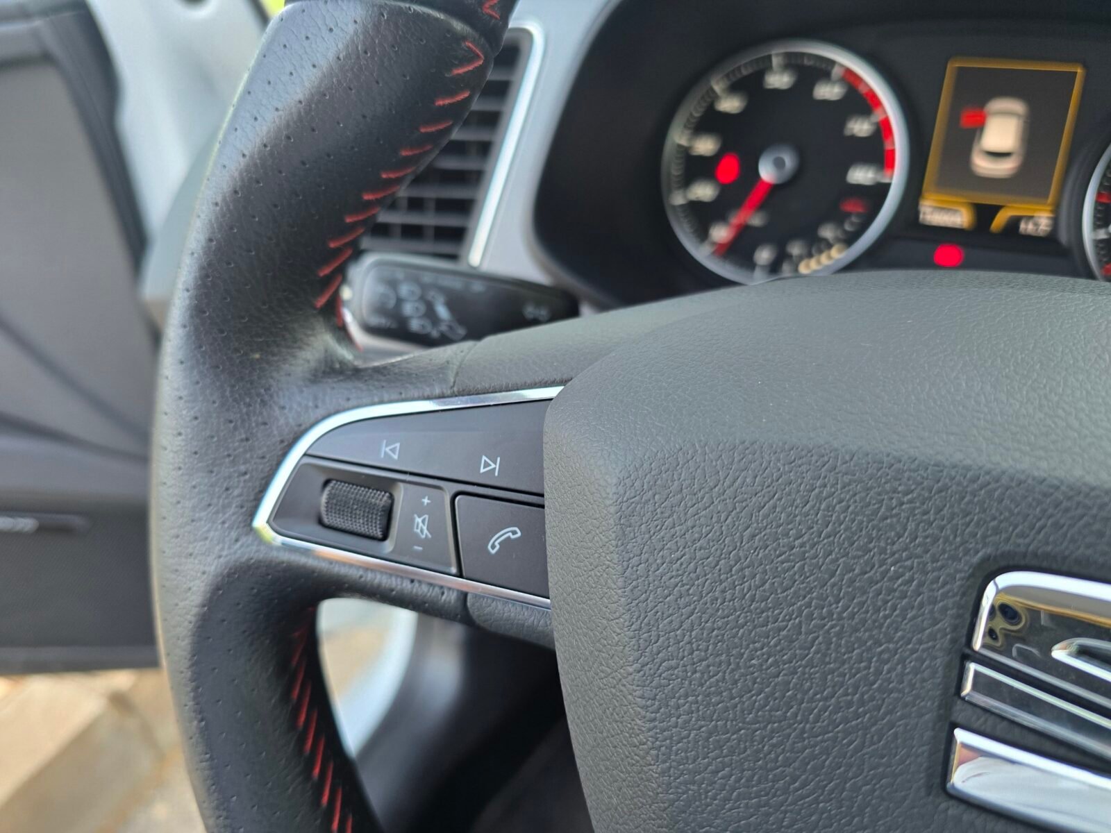 SEAT LEON FR 1.8 TSI DSG-7 180CV 