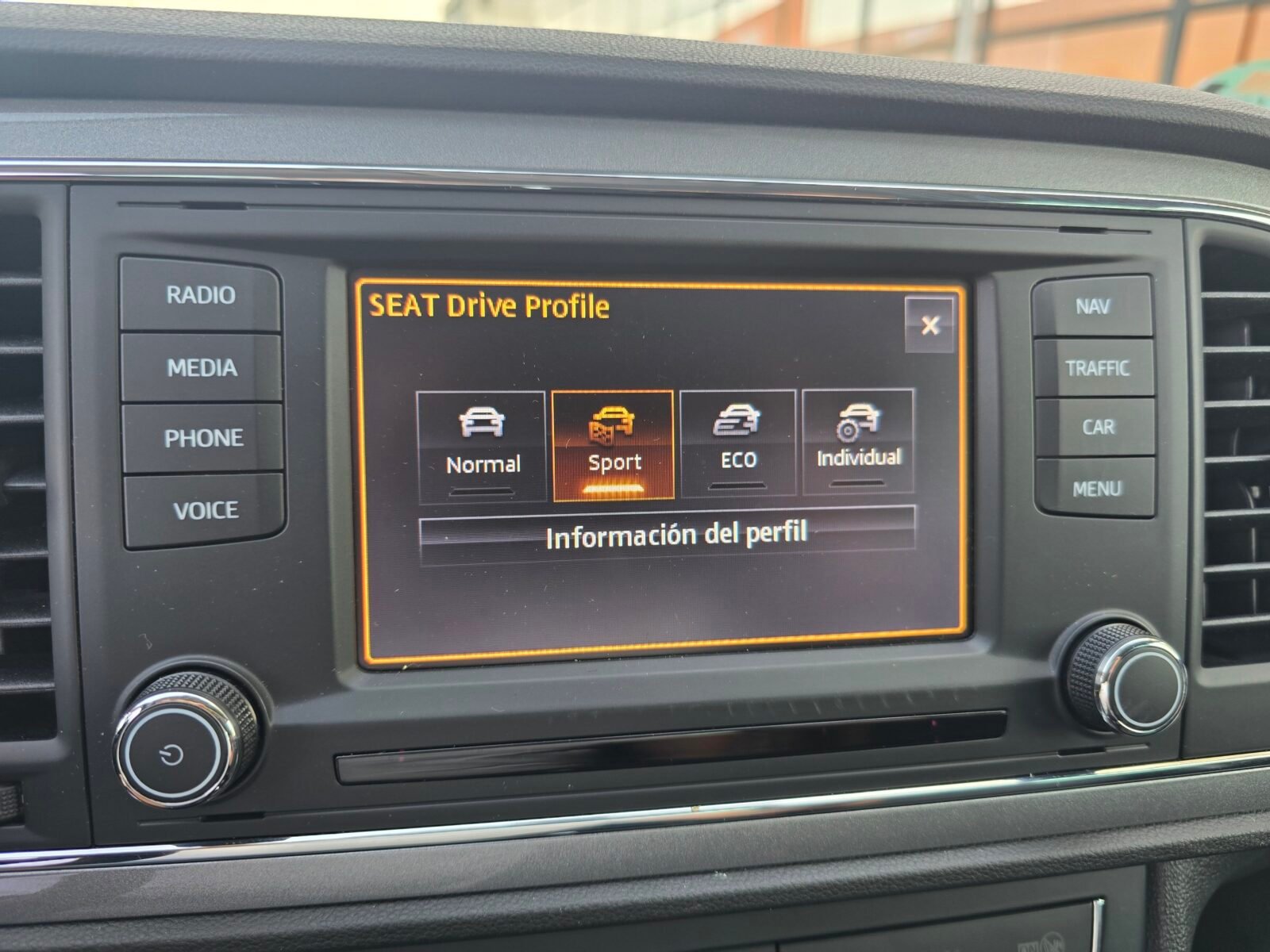 SEAT LEON FR 1.8 TSI DSG-7 180CV 